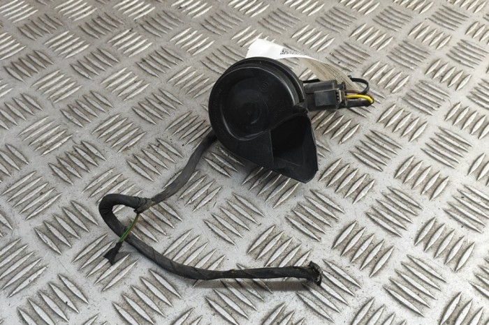 Claxon MERCEDES-BENZ C T-Model S205 2015 OEM: A2055421520,A0525423826 | 31555867