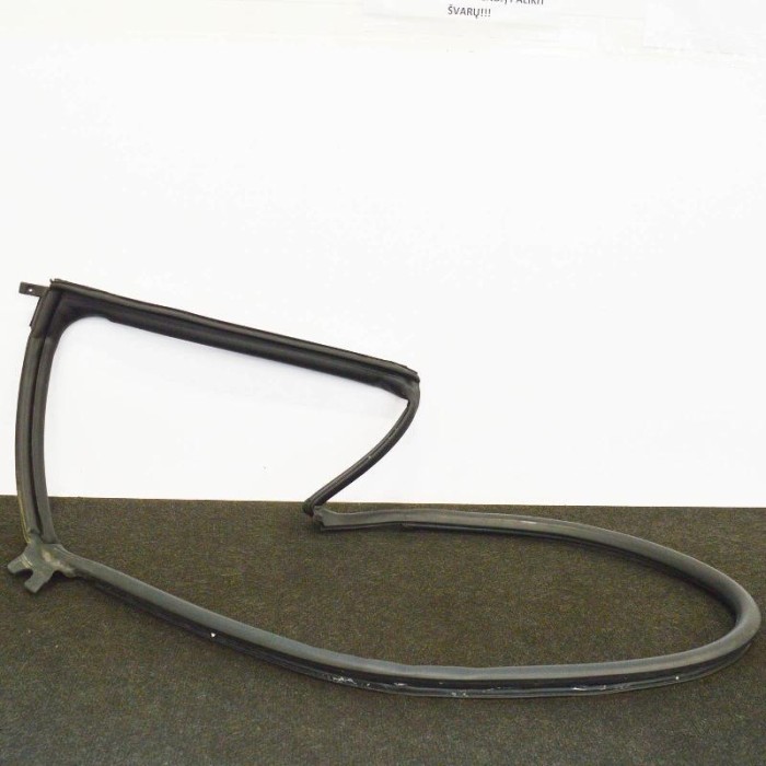 Garnitura ușă st&acirc;nga spate TESLA MODEL S 2014 OEM: 6009585-00-I | 10051212