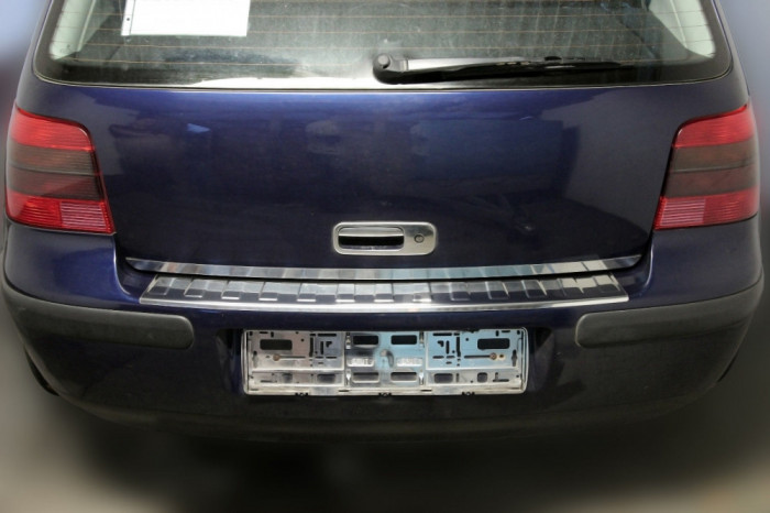 Ornament protectie bara spate/portbagaj crom Volkswagen Golf 4 IV Hatchback 1997-2004