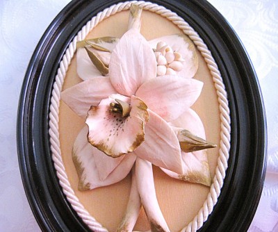 TABLOU PORTELAN CAPODIMONTE ITALIA LUCRAT MANUAL DECOR ORHIDEE 20.5 CM foto