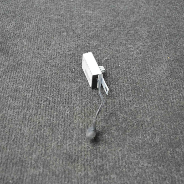 Amplificator de antena TESLA MODEL S 2014 OEM: 1004808000