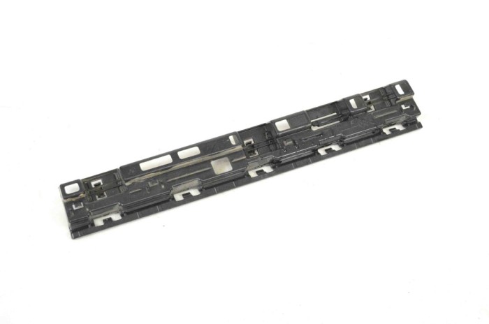 Suport prag lateral dreapta față BMW X2 F39 2019 OEM: 7426448 12151314