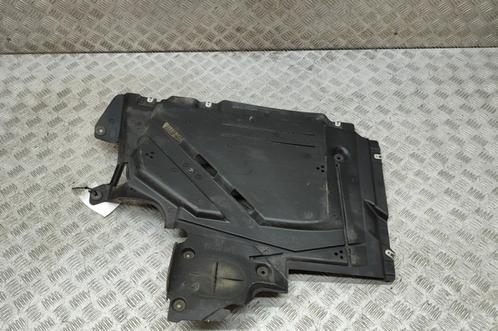 Scut motor st&acirc;nga spate BMW X1 F48 2016 OEM: 7354759 | 32029510