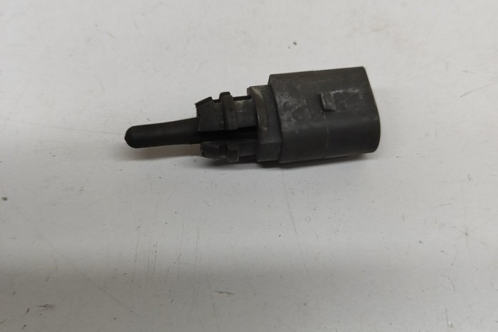 Senzor de temperatură exterioară PORSCHE CAYENNE Coupe 9YB 2019 OEM: 8Z0820535A | 30078274