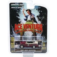 Macheta Jeep Jeepster, Ace Ventura -When the nature calls &ndash; Greenlight 44880F, scara 1:64