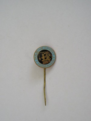 QW9 I 98 - Insigna - tematica industrie - inscriptia MASINEXPORT ROMANIA foto
