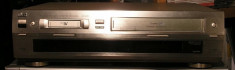 JVC HR-DVS1 Video Recorder Mini DV si Super VHS defect foto