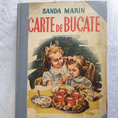 CARTE DE BUCATE , SANDA MARIN ANUL 1943. STARE FOARTE BUNA .