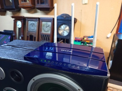 Router wireless TP-Link TL-WR1043ND Gigabit USB 3 antene foto
