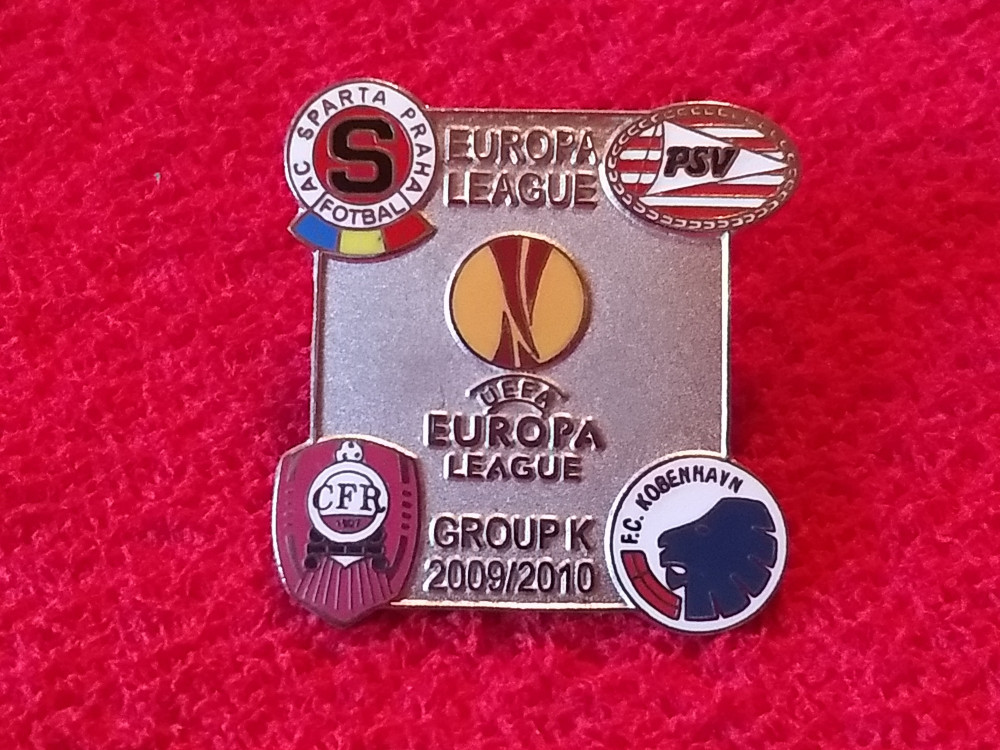 Insigna fotbal CFR CLUJ (Europa League 2009/2010) | Okazii.ro