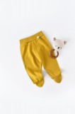 Cumpara ieftin Pantaloni cu Botosei - Bumbac organic Galben BabyCosy (Marime: 3-6 Luni)