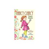 Fancy Nancy: Nancy Clancy, Super Sleuth