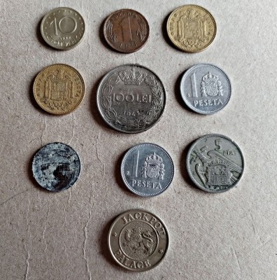 Lot 10 monede straine și romanesti circulate conform foto L10 100 lei 1943 Romania 1 peseta Spania cent USA 1 peseta 1957 Spania Jackpot Palace foto
