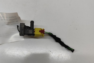 Senzor de impact dreapta spate AUDI Q4 Sportback F4N 2024 OEM: 85E959651,A3C03615500 | 31846873 foto