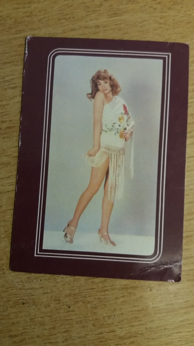 M3 C31 11 - 1977 - Calendar de buzunar - reclama ciorapi dama
