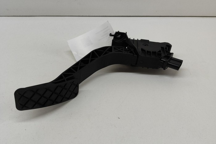 Pedala de accelerație VW T-ROC A11 2023 OEM: 5Q2723503F,6PV010621-85,6PV010621 25890887