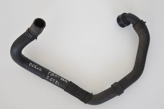 Furtun radiator răcire dreapta VW PASSAT B6 3C2 2006 OEM: 3C0122051S,1K0122291BF 1873949