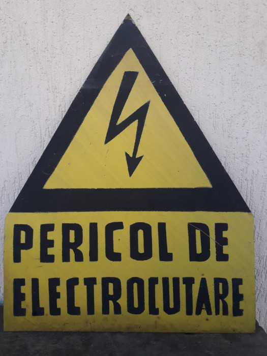 HST Tablă vopsită Pericol de electrocutare Rom&acirc;nia comunistă decor industrială