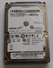 Hard disk Laptop 2.5&amp;quot; Seagate Momentus 750Gb SATA 3.0Gb/s 5400 RPM 8MB cache foto