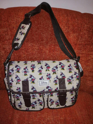 Geanta de dama femei fete poseta de umar postas messenger crossbody original Disney Karactermania Minnie Mouse foto