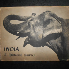 India. A pictorial survey. Album (1960, editie cartonata)