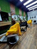Vand spatiu comercial, Parter