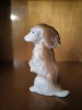 Statuetă porțelan c&acirc;ine vintage -bibelou