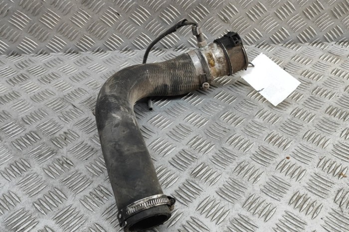Furtun intercooler VW CRAFTER 30-50 Furgon 2E_ 2016 OEM: 2E0145856E 31058098
