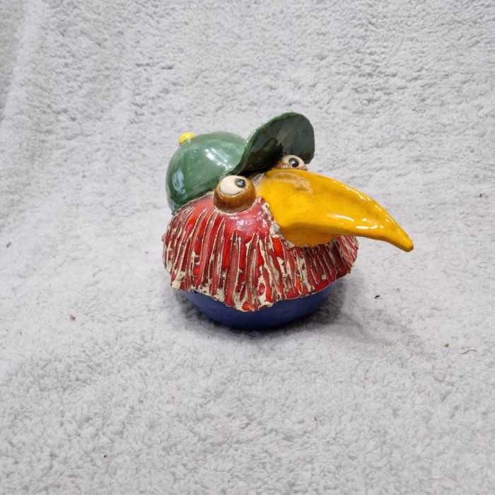 pasare decor din ceramica de studio lucrata manual stilizata viu colorata