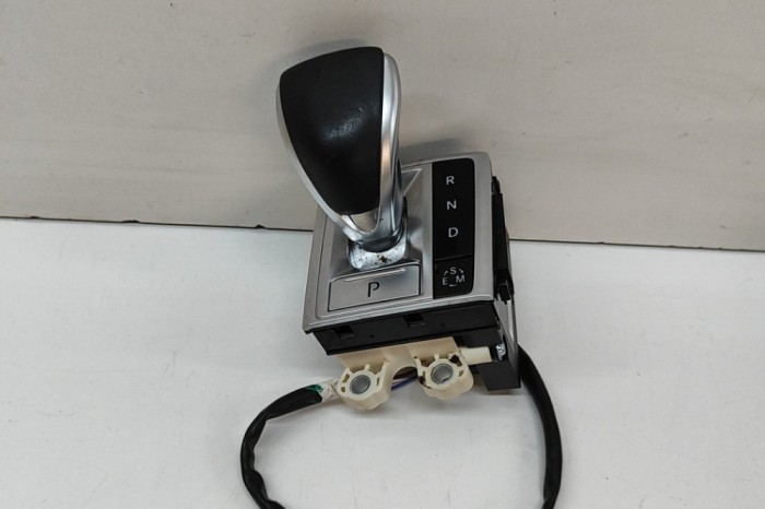 Nuca schimbător de viteze INFINITI Q30 2019 OEM: A2315420026,A2312670300 31519661