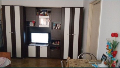 V&amp;acirc;nd apartament cu doua camere foto