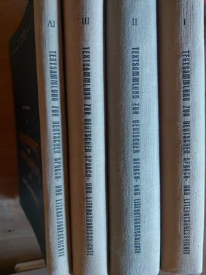 Textsammlung zur deutschen sprach- und literaturgeschichte 1-4 - Jean Livescu, Sevilla Baer-Tomosoiu foto