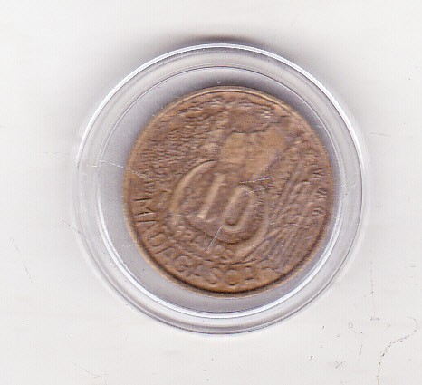 bnk mnd Madagascar 10 franci 1953