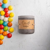 Lumanare parfumata handmade din ceara naturala de soia 100%, aroma de Bubblegum, Recipient ceramic gri, 150 g - Candle Corner