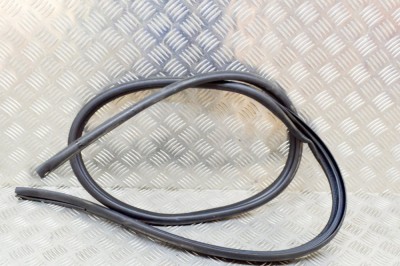 Garnitura ușă dreapta spate TOYOTA YARIS _P13_ 2019 | 13555566 foto