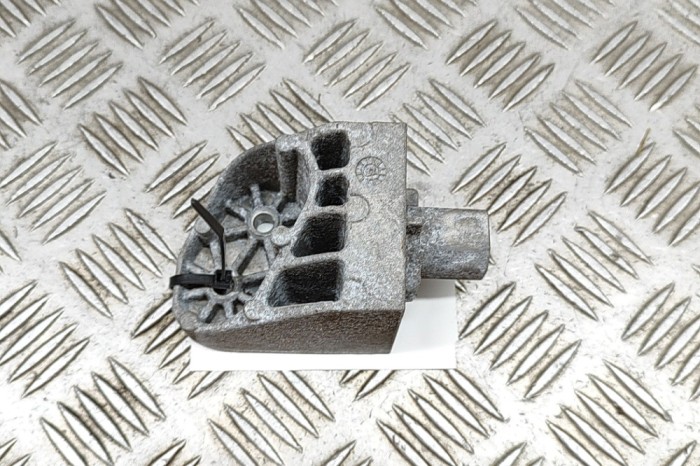 Suport radiator MASERATI GHIBLI M157 2022 OEM: 670001324 25720095