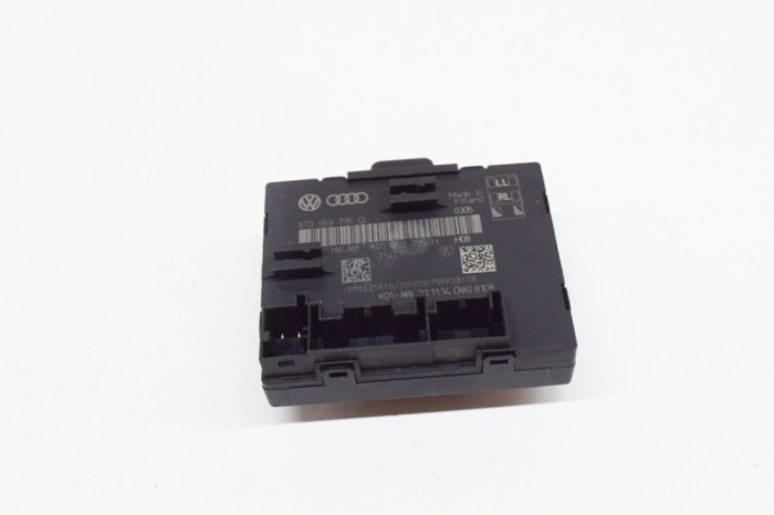 Modul de control ușă st&acirc;nga spate AUDI A4 8K2, B8 2015 OEM: 8T0959795H,8T0959795Q | 11770121