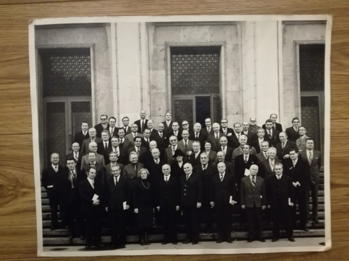 Foto mare generatia USAMV Bucuresti 1947 la revederea din 78, verso cu semnaturi