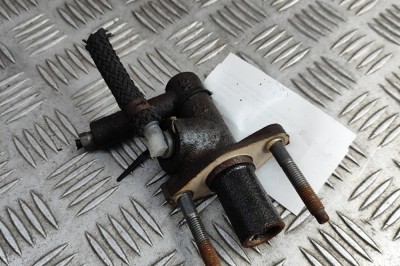 Cilindru ambreiaj MAZDA MX-5 III NC 2005 OEM: N121-41-990B,N12141990B 31354666 foto