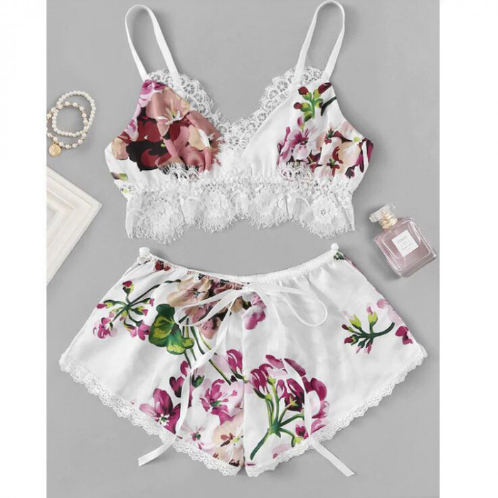 Set pijamale: boxeri si sutien alb cu dantela, marimi S/M, cod produs: 81