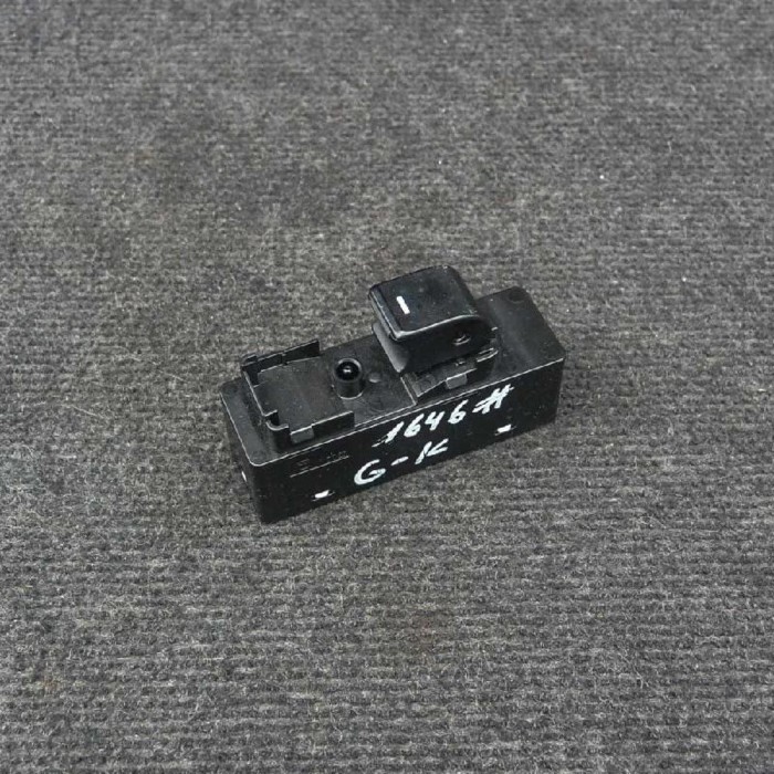 Buton geam ușă st&acirc;nga spate MAZDA 6 Sedan GJ, GL 2014 OEM: GLF266380A 1799368