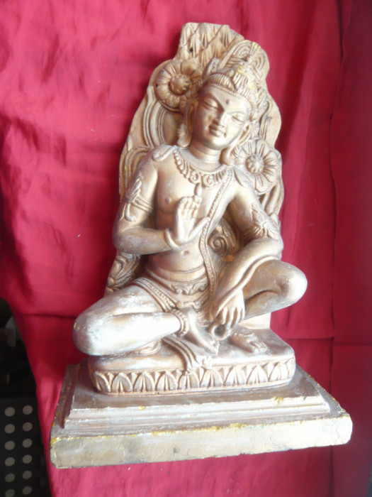 Statueta Budha sezand din gips pictat culoarea bronzului si auriu , dim=34x21x11