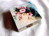 cutie lemn decorata cu flori 42678
