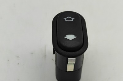 Buton de control scaun dreapta LAND ROVER RANGE ROVER VELAR L560 2018 OEM: 7W1T-15B679-AA,YUE500170 | 32199665 foto