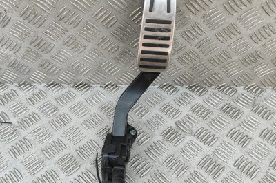 Pedala de accelerație MASERATI GHIBLI M157 2019 OEM: 04861714AF,6PV933966 28503542 foto
