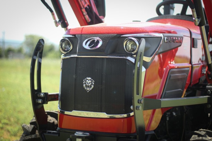 Tractor Captain 263 Red