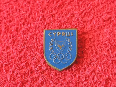 Insigna (veche) olimpica - Comitetul Olimpic din CIPRU foto