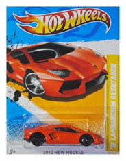 Masinuta Hot Wheels Car Lamborghini Aventador foto