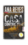 Casa dintre pini - Paperback brosat - Trei