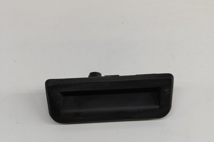 Comutator deschidere haion AUDI Q8 E-TRON Sportback 2023 OEM: 6V0827566 30491882